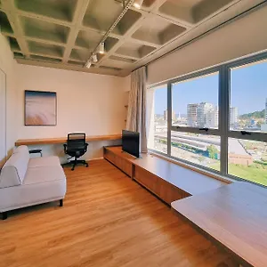 Atrium Studios By Xtay Em Palhoca , Palhoca Brazil
